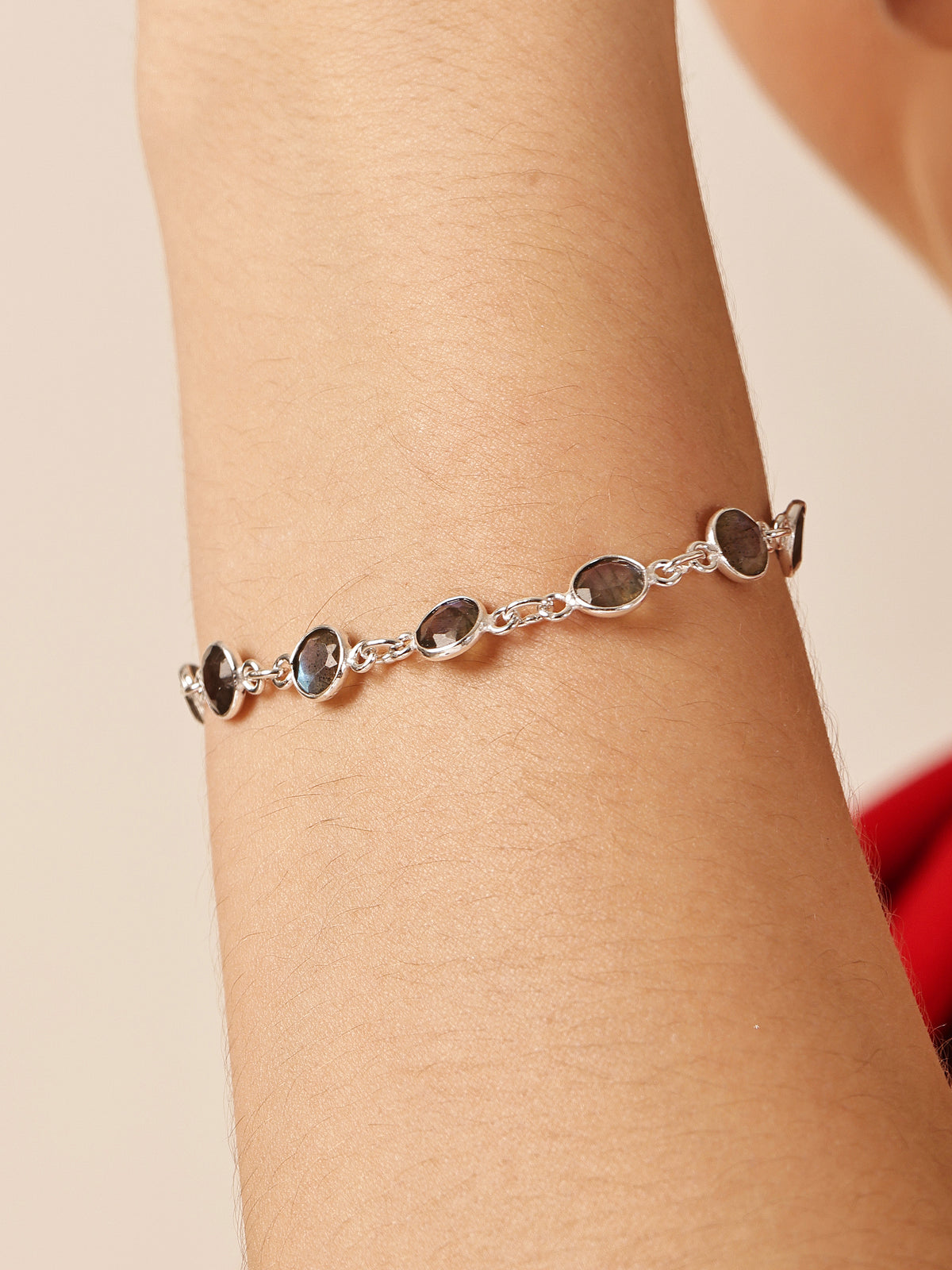 Stilla Labradorite Bracelet