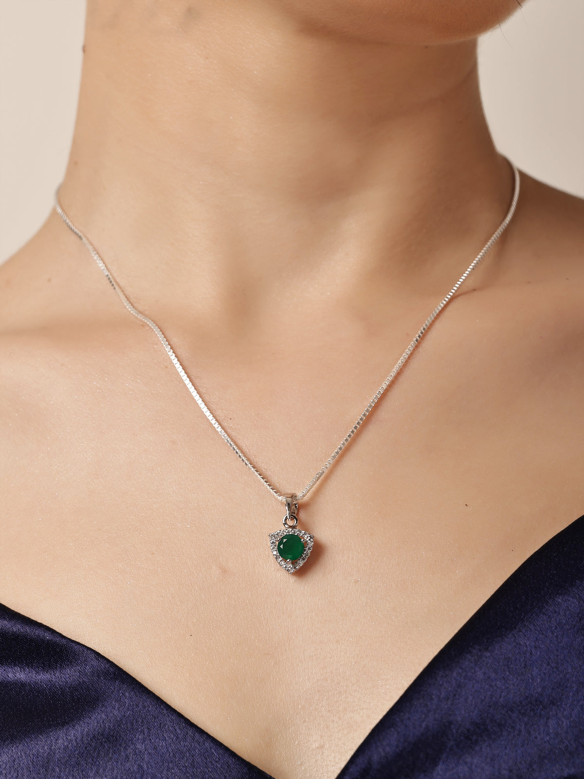 Trinity Green Onyx Pendant Set